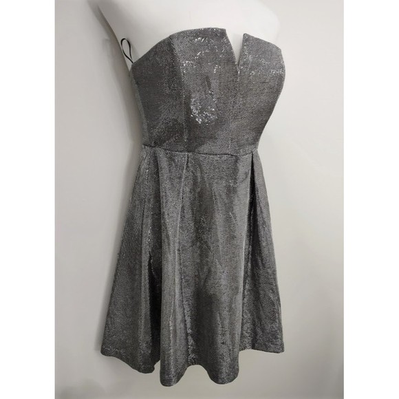 Everly Silvery Metallic Mini Strapless Mini Dress Medium - Picture 3 of 11